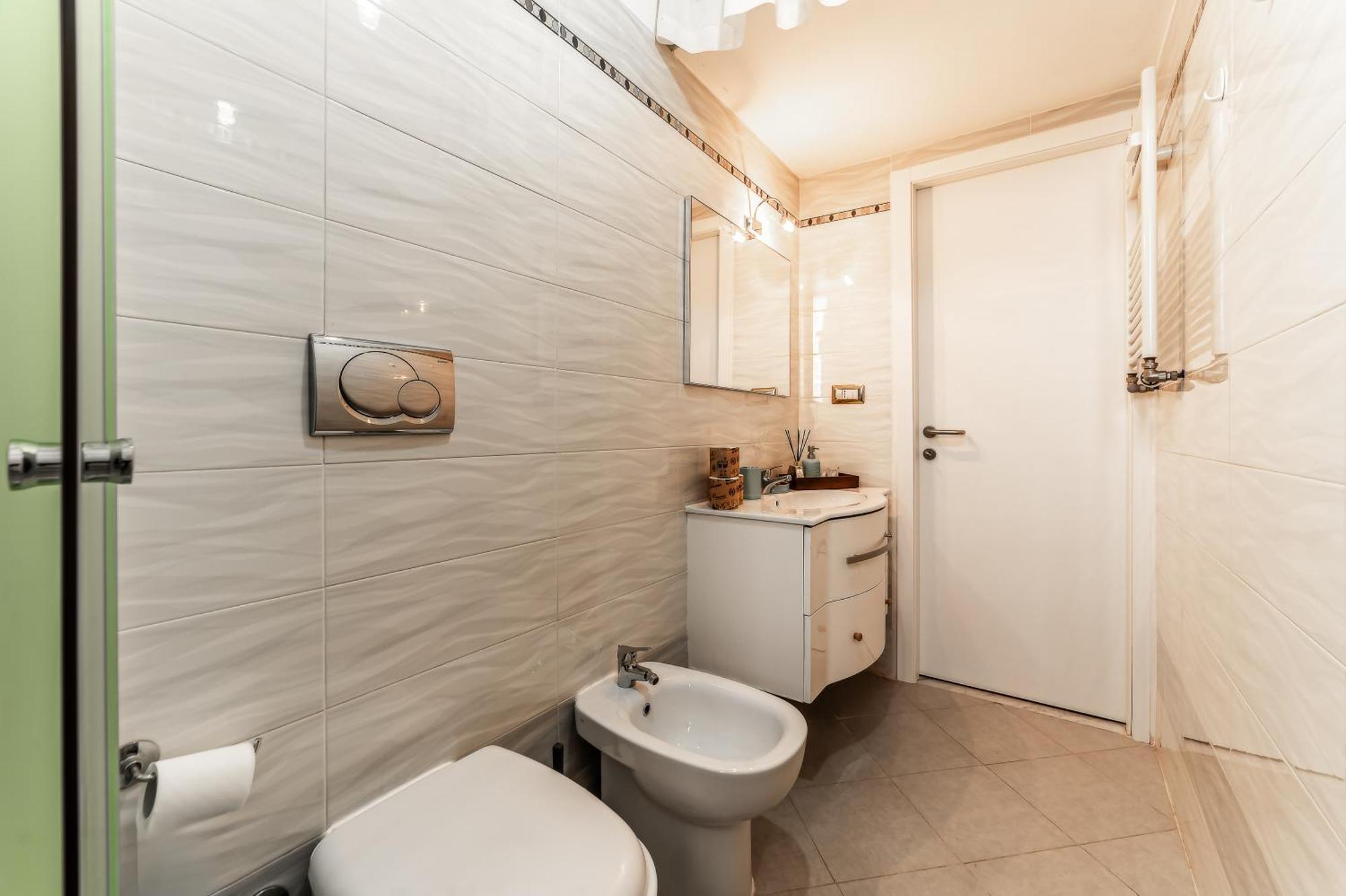 Appartement In Tuscolana Train Station & Metro A