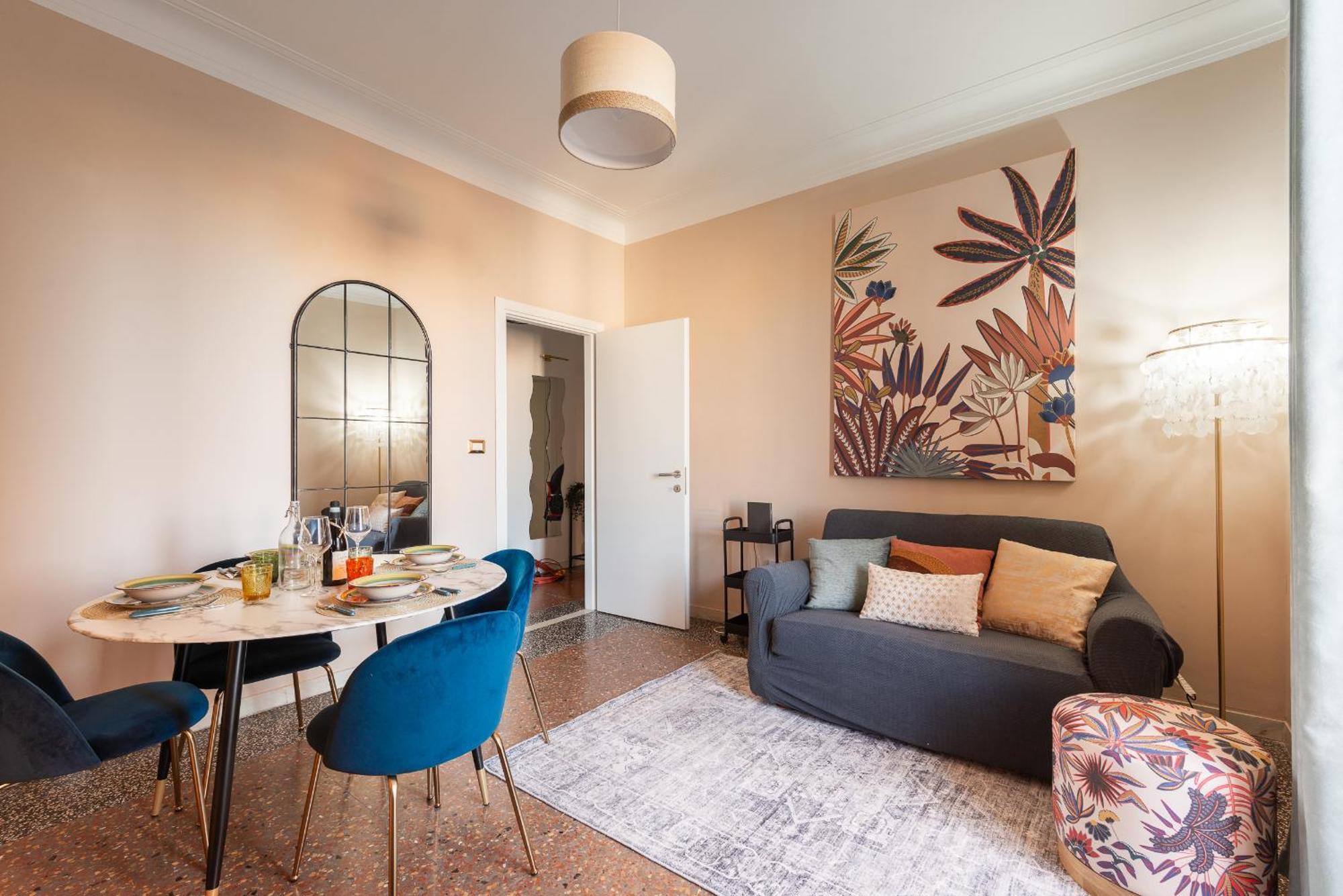 In Tuscolana Train Station & Metro A Appartement